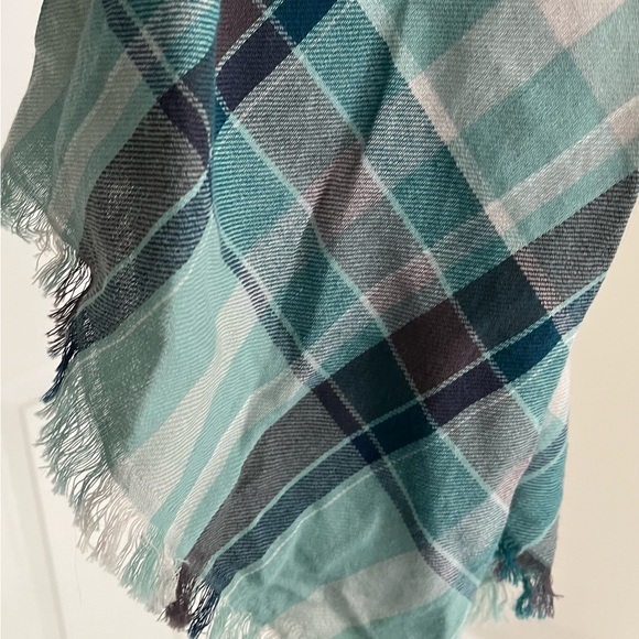 Ralph Lauren Teal Plaid Large Soft Fringe Scarf - Picture 9 of 14